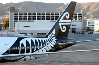 Air New Zealand Boeing 777-319/ER ZK-OKS