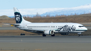 Alaska Airlines Boeing 737-400 N708AS