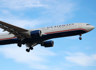 CLT 11-22-08 N271AY
