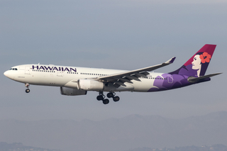 Hawaiian_A332_N383HA__LAX_20180115_Approach_sun_MG_5514_Colormailer_Flickr