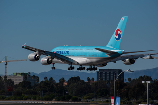 Korean A380 on short final at LAX