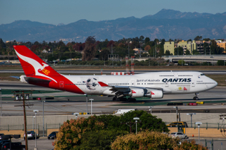 Qantas Boeing 747-400 awaits departure at LAX