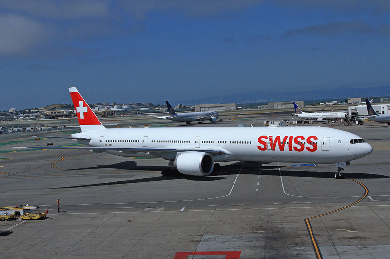 HB-JNH Boeing 777-3DE Swiss SFO 28-05-17