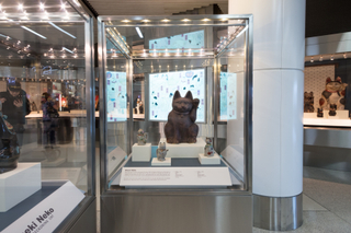 Image: Installation view of "Maneki Neko: Japan’s Beckoning Cat"