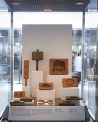 Image: Installation view of "Mingei: Traditional Japanese Arts "