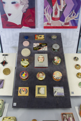 Image: Installation view of "Life and Style in the Age of Art Deco"