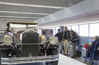 Image: Installation view of "Life and Style in the Age of Art Deco"