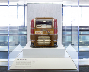 Image: Installation view of "Life and Style in the Age of Art Deco"