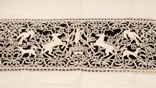 Image: Installation view of "Lace: A Sumptuous History (1600s-1900s)"