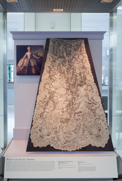 Image: Installation view of "Lace: A Sumptuous History (1600s-1900s)"