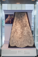 Image: Installation view of "Lace: A Sumptuous History (1600s-1900s)"