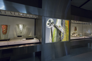 Image: Installation view of "Studio Glass, The Art of Marvin Lipofsky, Richard Marquis, John Lewis and Elin Christopherson"