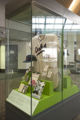 Image: Installation view of "Baseball by the Bay: San Francisco, Oakland, and the National Pastime"