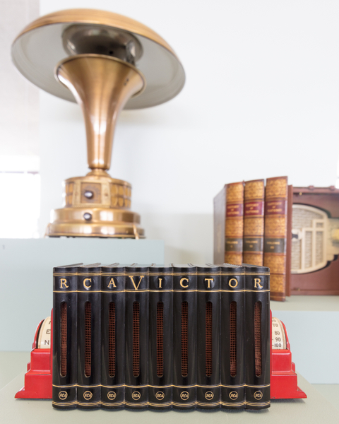 Image: Installation view of "On the Radio"