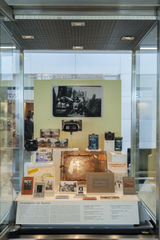 Image: Installation view of "Souvenirs: Tokens of Travel"