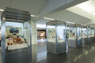 Image: Installation view of "Souvenirs: Tokens of Travel"