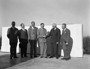 Image: negative: San Francisco Airport, 1947 ceremony