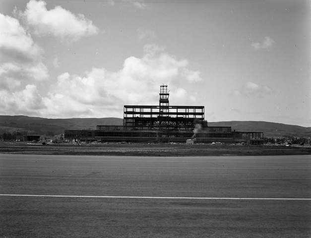 Negative: San Francisco Airport, Terminal Building construction