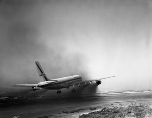 Image: negative: San Francisco International Airport (SFO), United Air Lines, Douglas DC-8