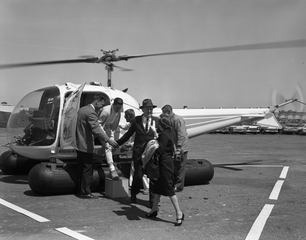 Image: negative: SFO Helicopter Airlines, downtown San Francisco heliport