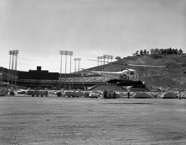 Negative: SFO Helicopter Airlines, San Francisco, Candlestick Park