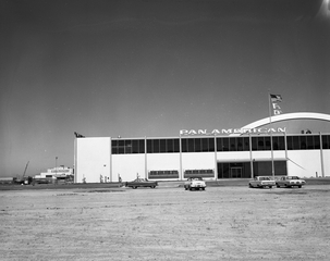 Image: negative: San Francisco International Airport (SFO), Pan American World Airways building