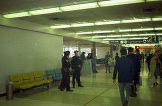 Image: negative: San Francisco International Airport (SFO), terminal interior