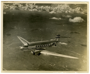 Image: photograph: Pan American Airways System, Douglas DC-3