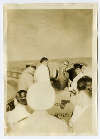 Photograph: Compania Cubana de Aviacion, Douglas DC-3