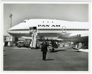 Image: photograph: Pan American World Airways, Boeing 747, Captain Roger Sherron, Jr.