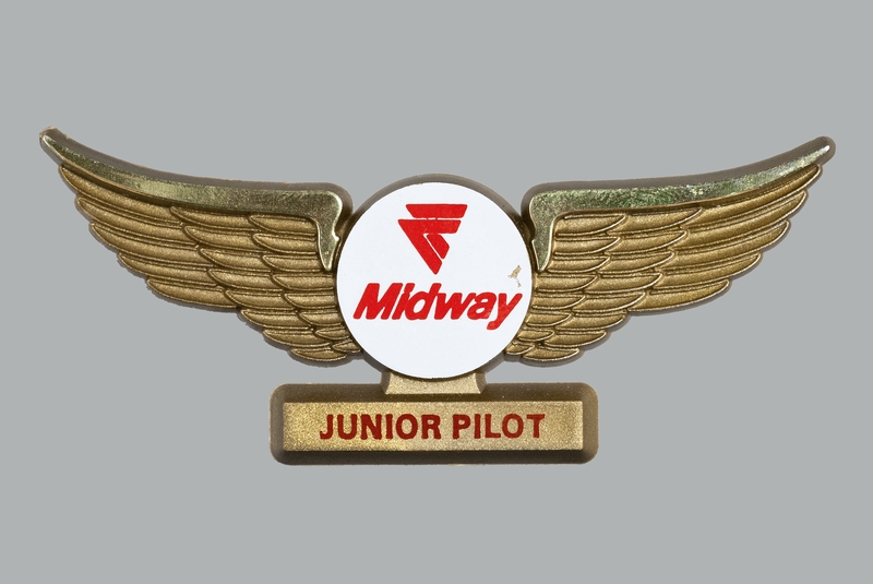Image: children’s souvenir wings: Midway Airlines