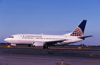 slide: Continental Airlines, Boeing 737-600, John F. Kennedy International Airport (JFK)