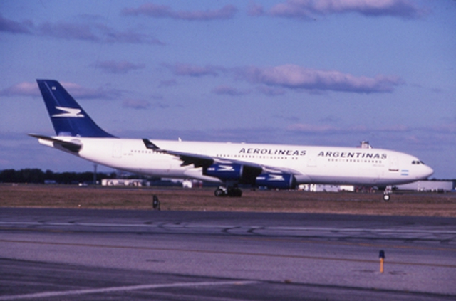 Slide: Aerolineas Argentinas, Airbus A340-200, John F. Kennedy International Airport (JFK)