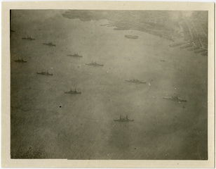 Image: photograph: San Francisco Bay Area aerial, fleet of ships in Bay