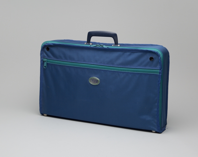 Image: airline bag: Union de Transports Aériens (UTA)