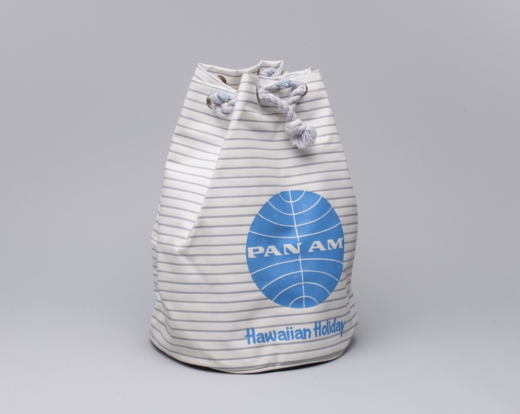 Image: airline bag: Pan American World Airways