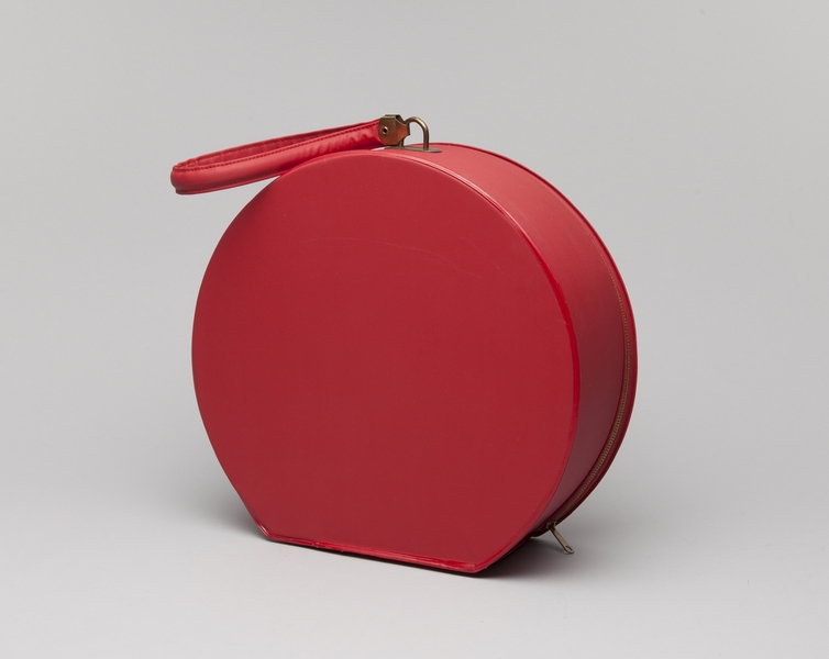 Image: airline bag: TWA (Trans World Airlines)