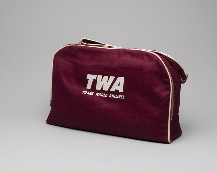 Image: airline bag: TWA (Trans World Airlines)