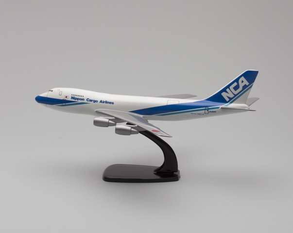 Model airplane: Nippon Cargo Airlines (Cargo), Boeing 747-200F