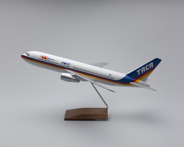 Model airplane: TACA International Airlines, Boeing 767