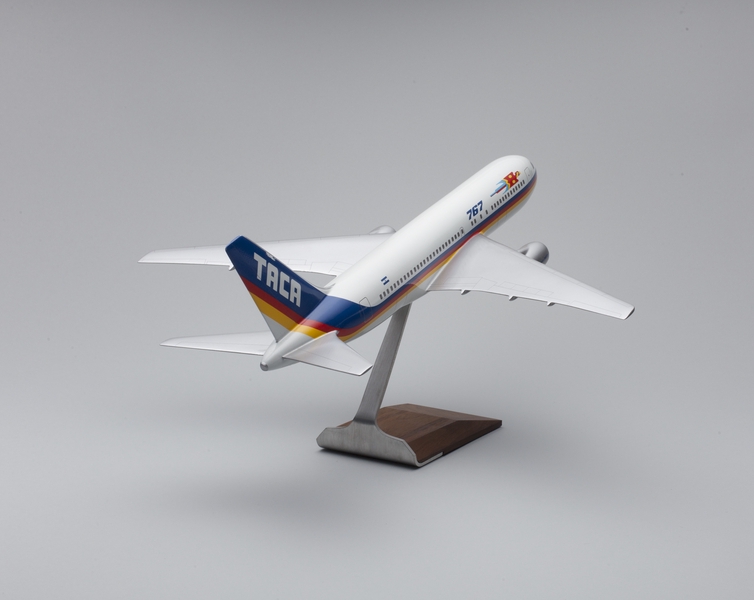 Image: model airplane: TACA International Airlines, Boeing 767
