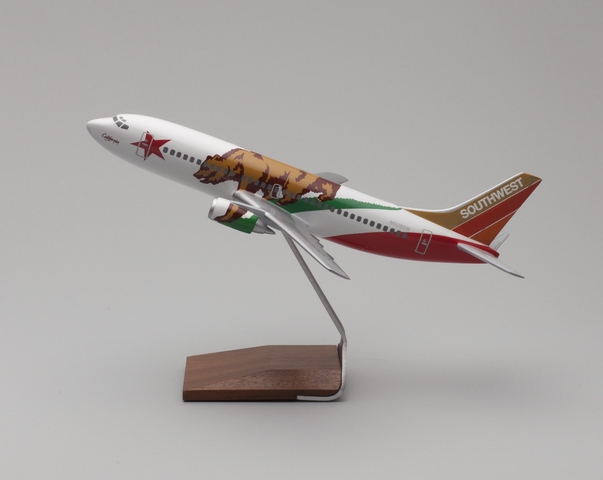Model airplane: Southwest Airlines, Boeing 737