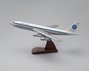 model airplane: Pan American World Airways, Boeing 707-320
