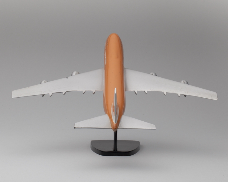 Image: model airplane: Braniff International, Boeing 747