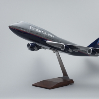 Image #3: model airplane: United Airlines, Boeing 747-400