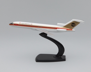 model airplane: Continental Airlines, Boeing 727