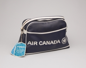 airline bag: Air Canada