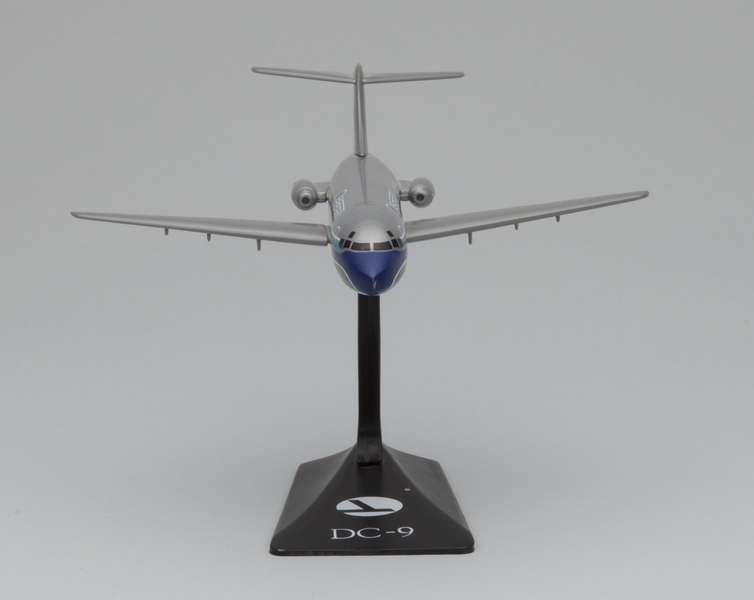 Image: model airplane: Eastern Air Lines, Douglas DC-9-30