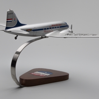 Image #6: model airplane: United Air Lines, Douglas DC-3