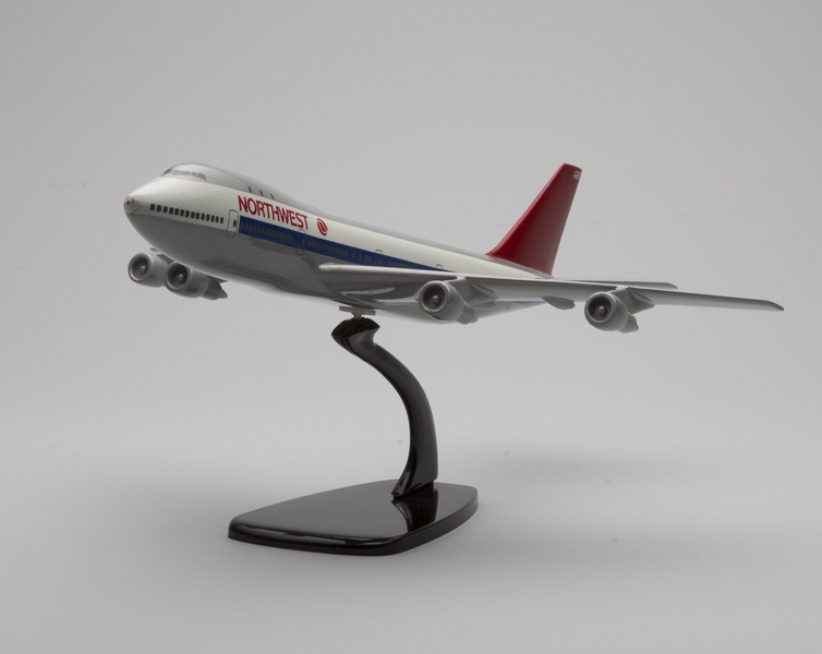 Image: model airplane: Northwest Airlines, Boeing 747-100